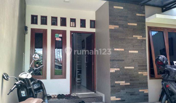 Rumah cantik strategis siap huni 2