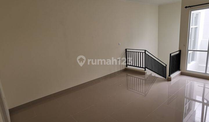 RUMAH SEMI FURNISHED SUMMARECON BANDUNG 2