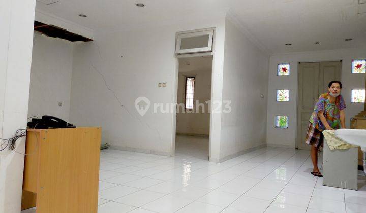 Dijual rumah ex kos kosan 1