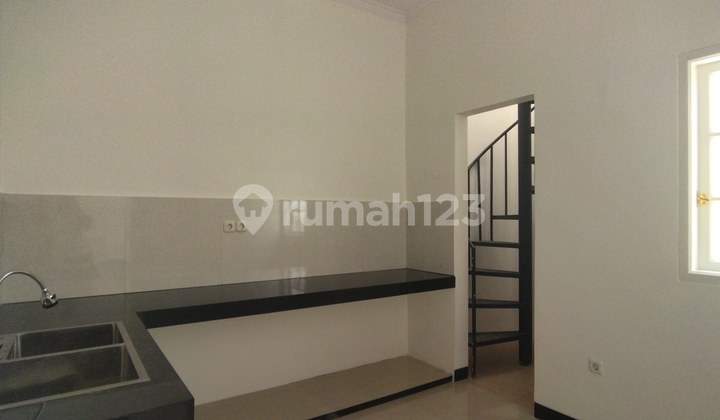 Beautiful and luxurious house in Pasar Minggu, South Jakarta. 2