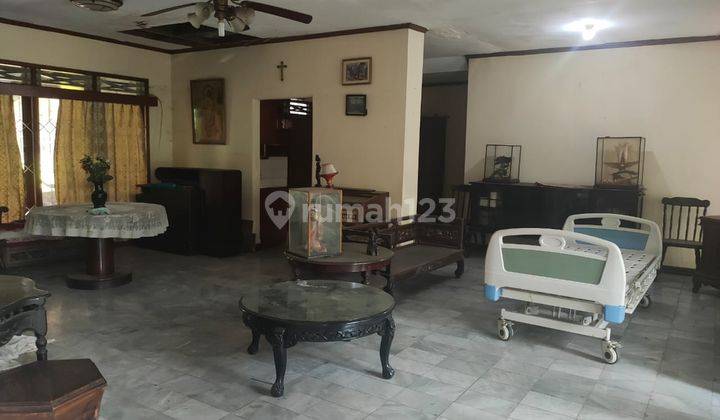 Di jual rumah cash only di komplek PWI jakarta timur 1