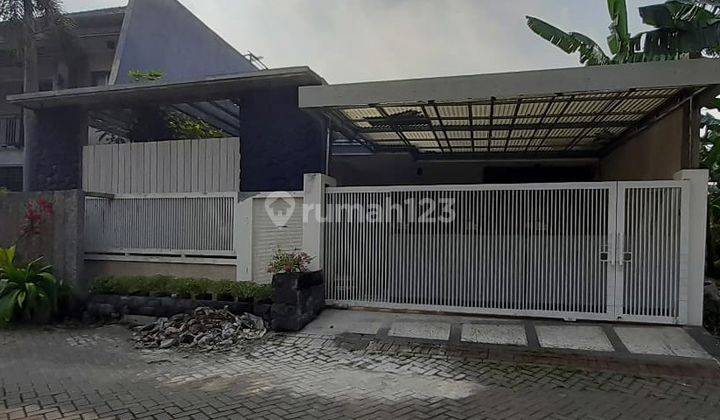 Rumah Minimalis Pradah Indah 1