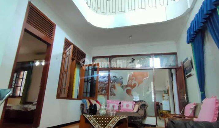 Jual Rumah Nyaman 2 Lantai Jalan Kembar 2