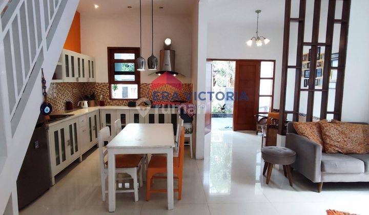 Rumah Cantik istimewa 2 Lantai di Sawojajar  1