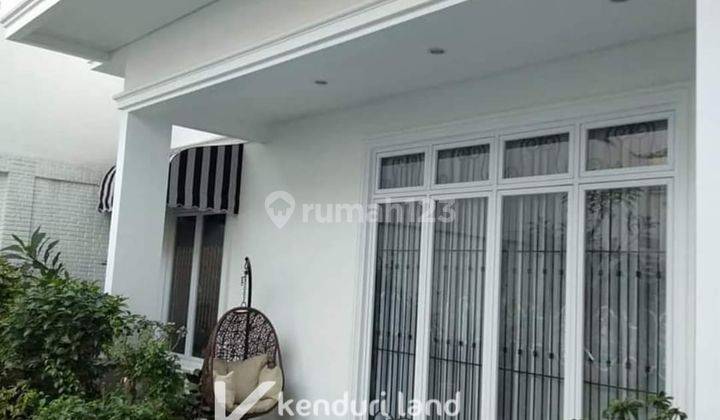 Luxury House Strategis di Menteng Jakarta Pusat 1