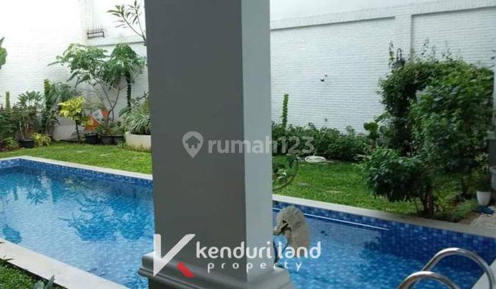 Luxury House Strategis di Menteng Jakarta Pusat 2