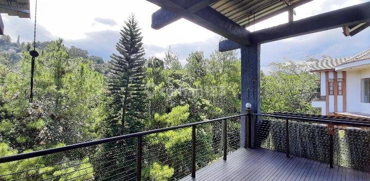 Dijual rumah asri di resort dago pakar 1