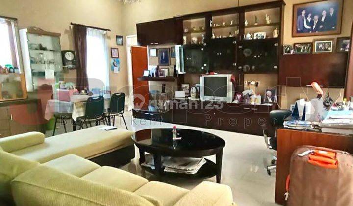 Rumah 2 Lantai Bagus Unfurnished Sertifikat Hak Milik di jalan cicendo, Bandung 2