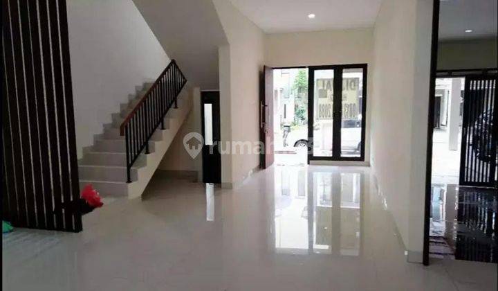 Di Jual Cepat Rumah di Harapan Indah Bekasi 2