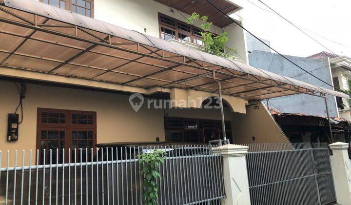 Rumah siap huni di menteng Jakarta pusat 1