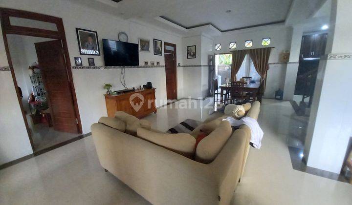 Di jual Rumah lantai 2 Saba Gianyar Bali 1