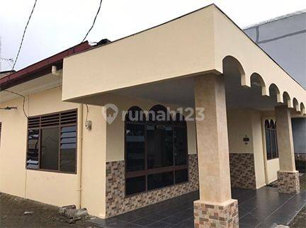 Dijual rumah kost 8kamar daerah gatot subroto The best investment. Bisa kpr 2