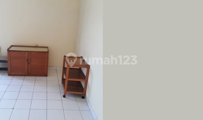 rumah kost lokasi strategis dekat kampus trisaksi, harga murah, good invest