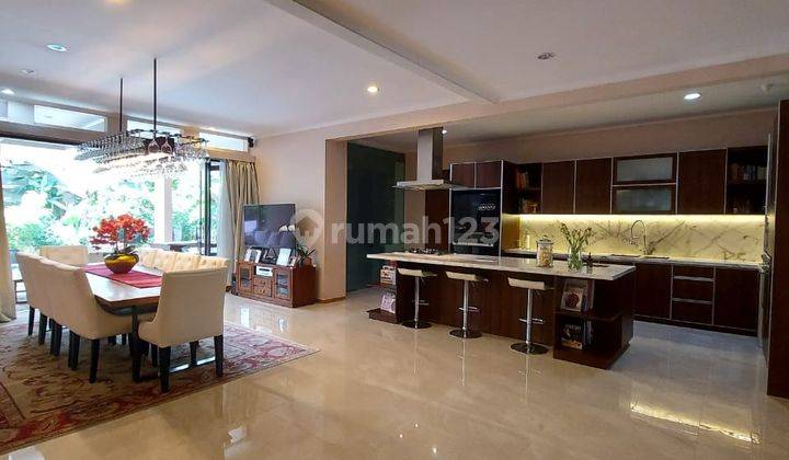 Rumah Mewah Siap Huni Tropical Design  1