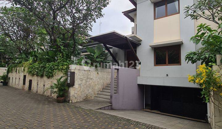 Rumah Modern Minimalis Kemang Jakarta Selatan 1