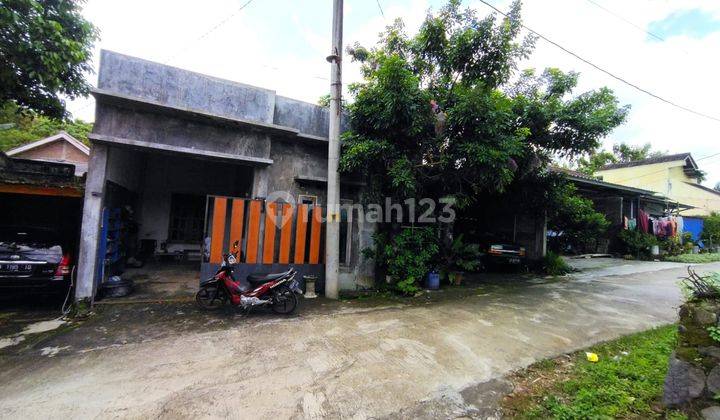 Rumah Lingkungan Perumahan Jumantono Karanganyar 2