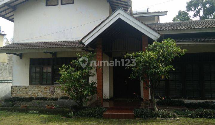 Rumah dengan tanah luas dijual cepat dekat Perum Jati Kramat Indah Bekasi 1