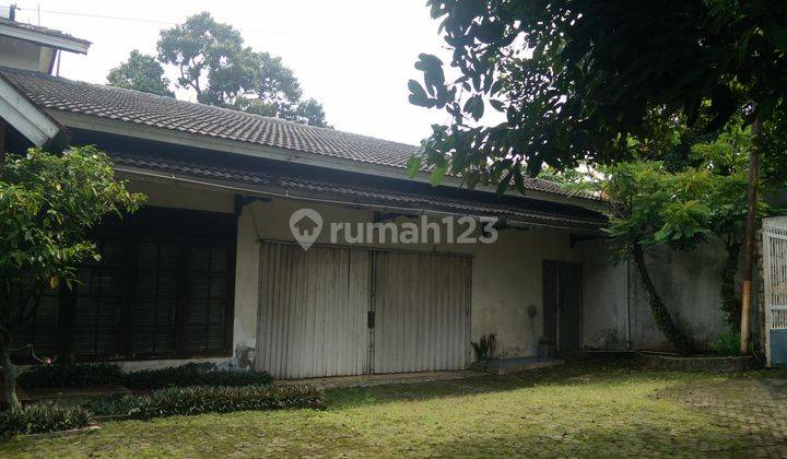 Rumah dengan tanah luas dijual cepat dekat Perum Jati Kramat Indah Bekasi 2