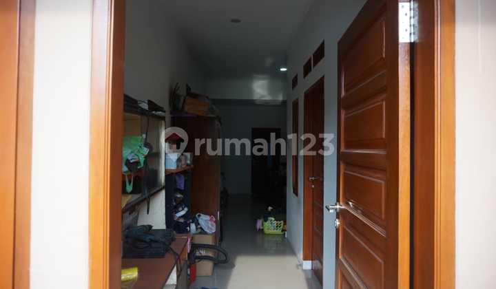 Dijual Rumah Siap Huni Kamar Banyak di Komplek Emerald Bandung 1