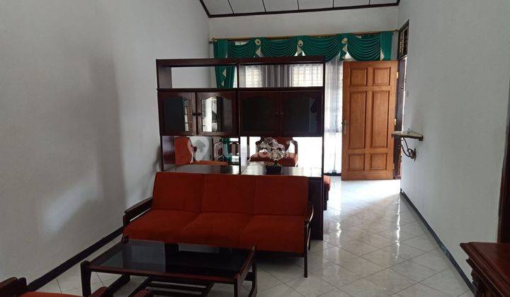 Disewakan Rumah Semi Furnish Di Sayap Pasteur Bandung  1