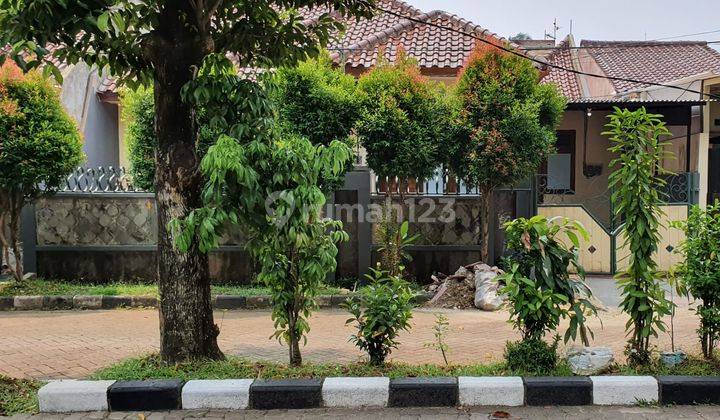 Rumah Villa Melati Mas di Cluster Pondok Kemangi, Tangerang Selatan 2