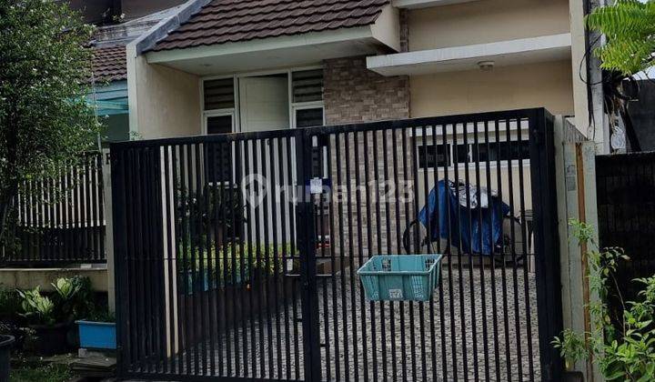 Rumah di puri indah blok F  1