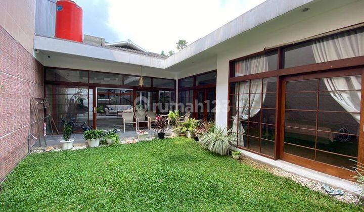 RUMAH SETRASARI KONSEP RUMAH MODERN DAN SIRKULASI UDARA SEJUK 2