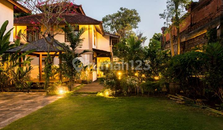 Villa Freehold in Strategy Location in Heart Seminyak 2