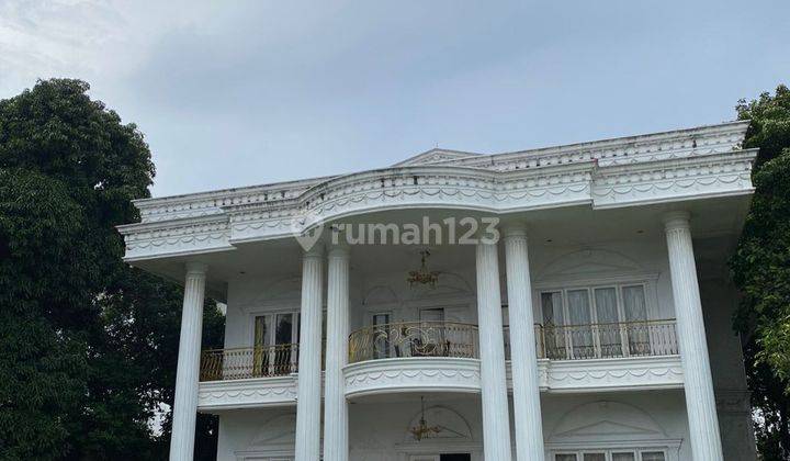 Jagakarsa, Rumah Classic Megah nuansa nyaman dan lokasi strategis 1