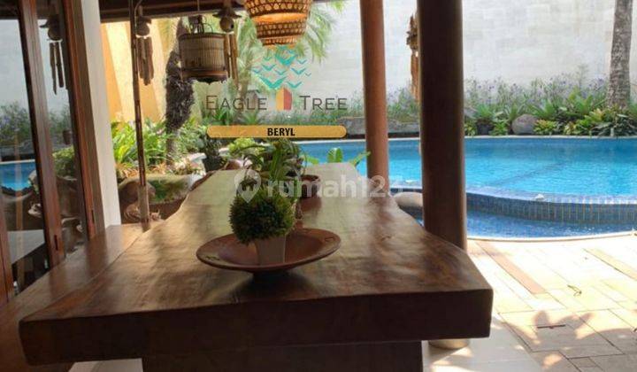 Rumah Mewah Desain Etnik Jawa Bali dengan Private Pool di Bintaro  2