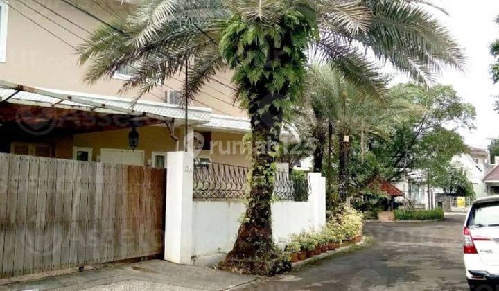 Rumah Cantik Asri, Hoek, Komplek Iapco Kemang Timur Jakarta Selatan 2