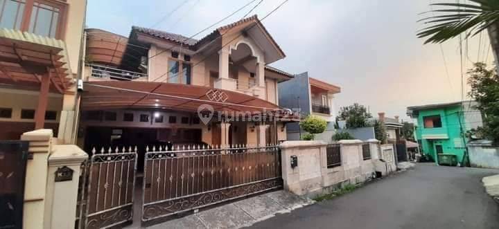 JUAL RUMAH MEWAH PONDOK KELAPA 2