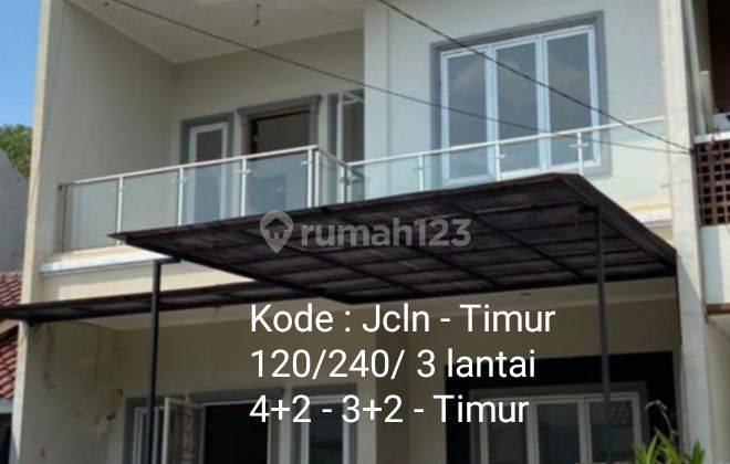 Rumah 3 lantai full renovasi 1