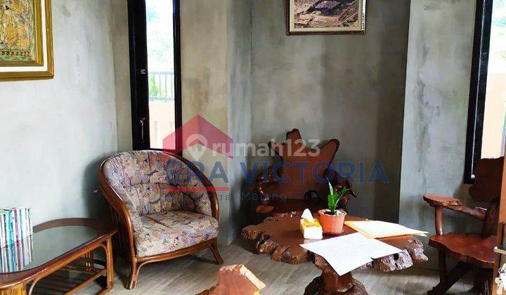 Rumah villa dijual ada kolam renang 2