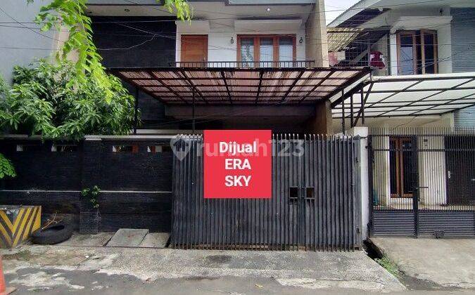 Rumah 2 Lantai di Cempaka Putih Tengah Jakarta Pusat 1