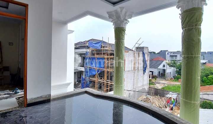 Modern minimalis classic house kebagusan 2