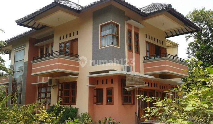 Rumah Bagus Asri seperti Villa di Colomadu Solo 2