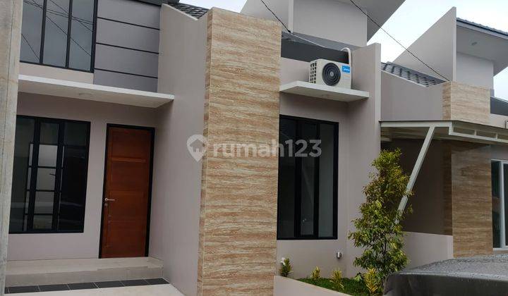 Rumah minimalis baru dekat tempat wisata di Pondok  petir Depok 1