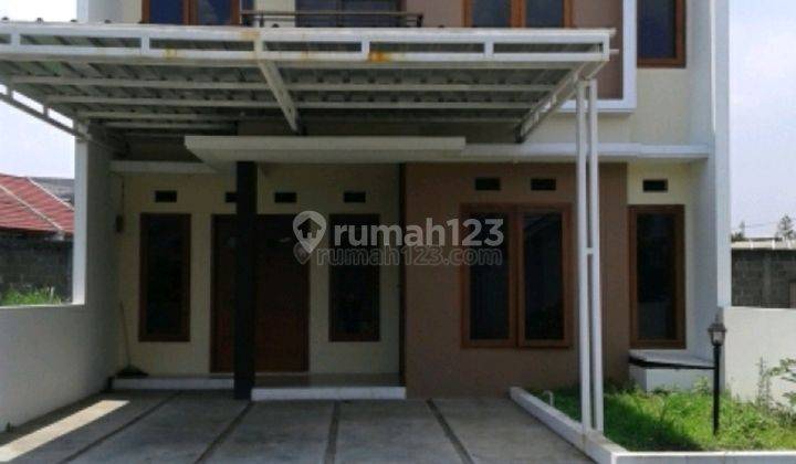 Rumah 2 Lantai Bagus Sertifikat Hak Milik di Grand Antapani Town House, Bandung 2