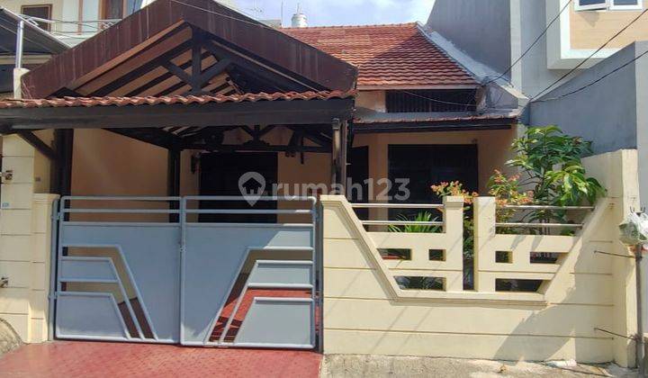 Rumah Siap Huni  di Taman Semanan Indah Jakarta Barat 1