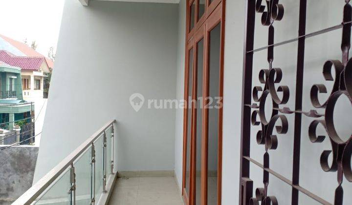 Rumah lokasi strategis kayu putih Jakarta timur 2