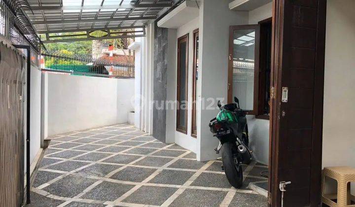 Dijual Rumah Hook Daerah Kebayoran Baru Rp. 12.5 M 1