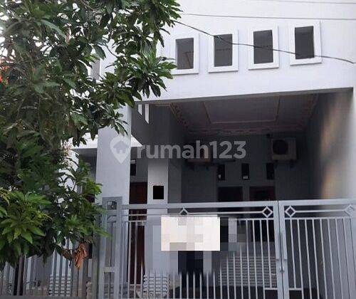 Dijual Rumah Siap Huni di Bulevard Hijau Harapan Indah Bekasi 1