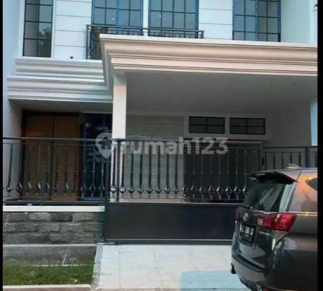 Dijual Rumah baru bergaya American Classic di Araya 2 Surabaya 1