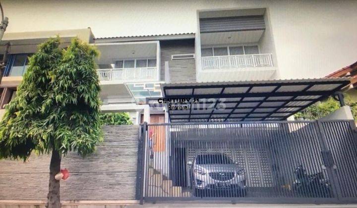 Rumah 3 Lantai Split Level, Bagus Dan Siap Huni di Kedoya, Jakarta Barat  1