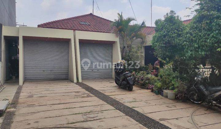 Rumah Lama Terawat Setrasari Jarang Ada 1