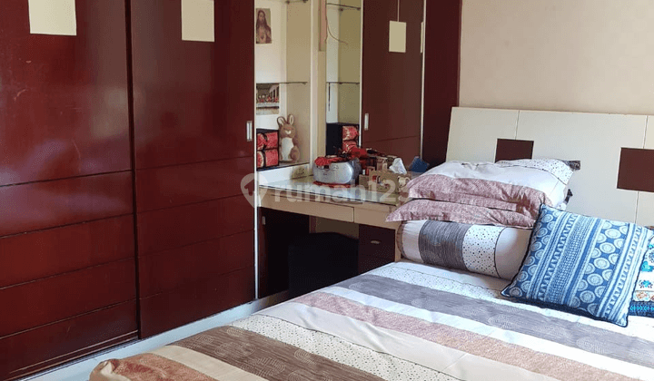 Semi Furnished Ciamik Harga Oke SBY Barat Rumah Villa Valensia 2