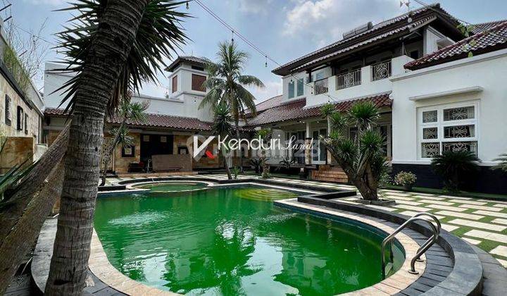 Rumah MEWAH Asri Private POOL tanah LUAS dekat CILANDAK 2