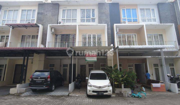 Rumah di Komplek De Residence 2 ( Jl. Sei Belutu )  1