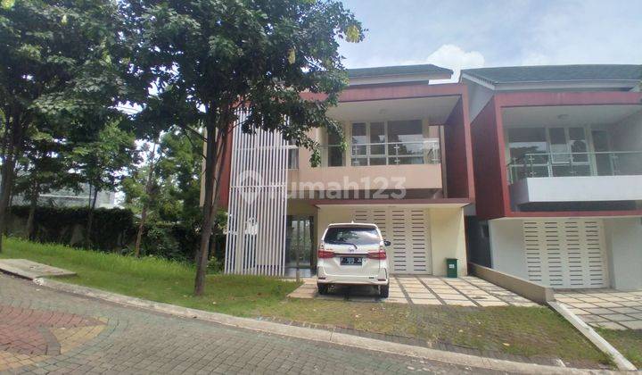 Rumah Golf Downslope 1